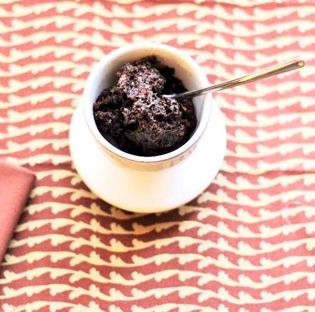 BlackGarlic in Cup.jpg