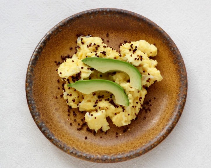 Eggs_Quinoa_avocado.jpg